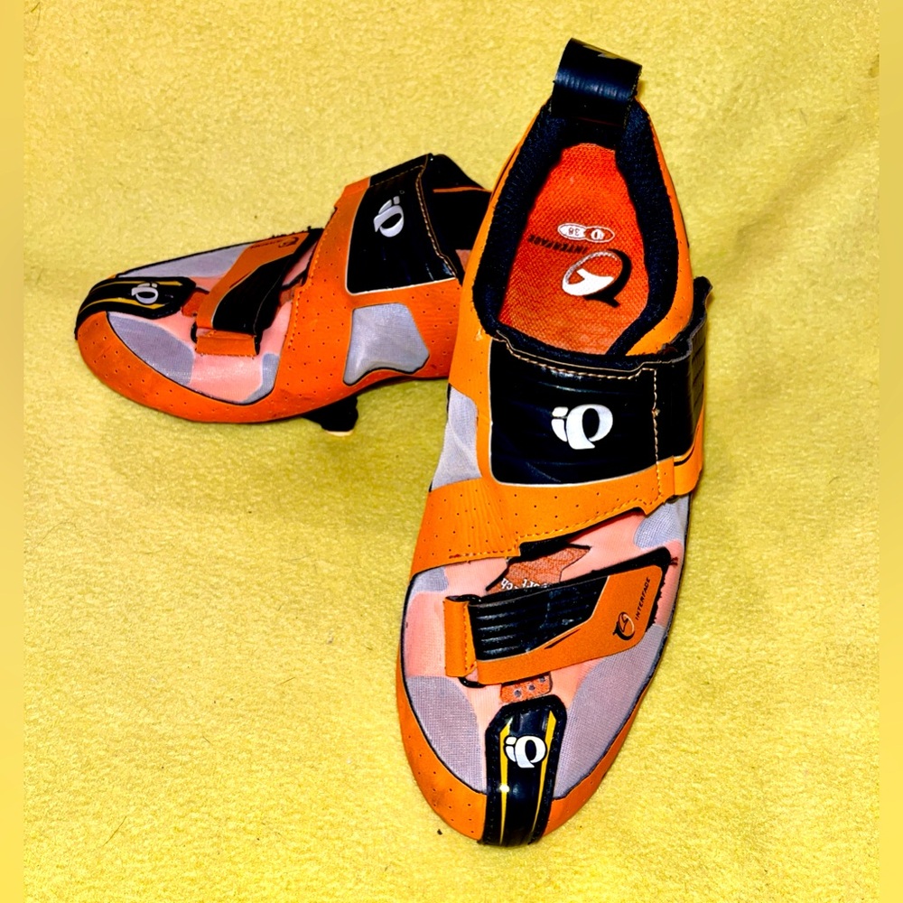 PEARL IZUMI Tri Fly Octane Grade Cycling Shoes - w/ Cleats - Men’s 6 EU 38